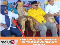 KAMPANYE: TAMPIL PERCAYA DIRI, CAMAT PULAU GEBE SEPANGGUNG POLITIK DENGAN CABUP TERTENTU.