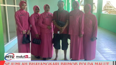 Sejumlah Bhayangkari Brimob Polda Malut Temui Keluarga dan Besuk Korban Penganiayaan