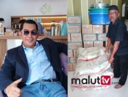 Direktur PT. Kurnia Bacan Indah, Ahmad Assagaf Berbagi Beras di Hari Arafah